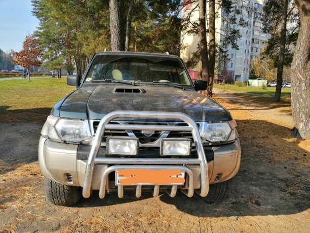 Nissan Patrol Y61, 7 мест, 1999 г.