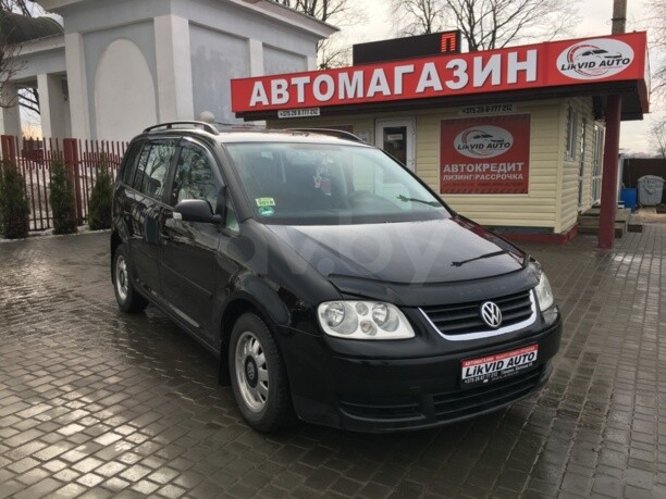 Volkswagen Touran I, 7 мест, 2003 г.