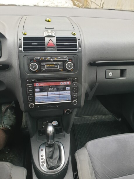 Volkswagen Touran II, 5 мест, 2012 г.