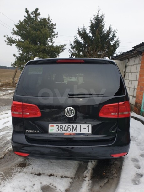 Volkswagen Touran II, 5 мест, 2012 г.