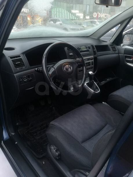 Toyota Corolla Verso I (E110), 5 мест, 2003 г.