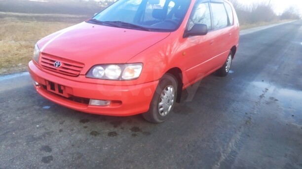 Toyota Picnic, 5 мест, 2000 г.