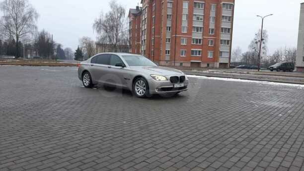 BMW 7 серия F02 (Long), 2011 г.