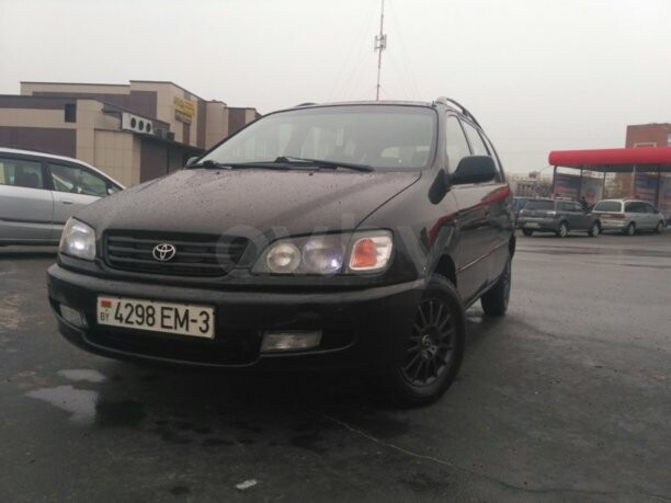 Toyota Picnic, 7 мест, 1999 г.