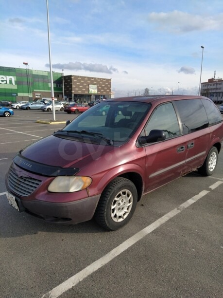 Chrysler Voyager IV, 7 мест, 2002 г.