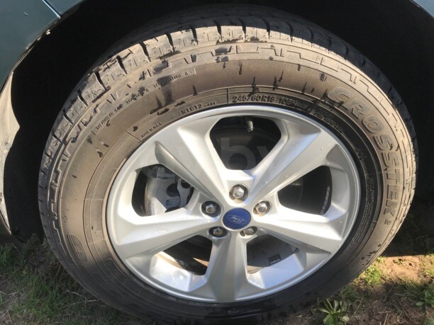 Ford Edge II, 5 мест, 2016 г.
