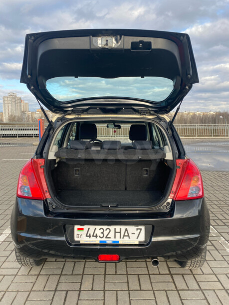 Suzuki Swift III, 2010 г.