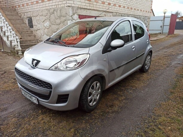 Peugeot 107 I · Рестайлинг, 2009 г.