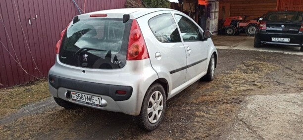 Peugeot 107 I · Рестайлинг, 2009 г.