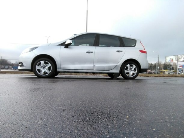Renault Grand Scenic III · 2-й рестайлинг, 5 мест, 2014 г.