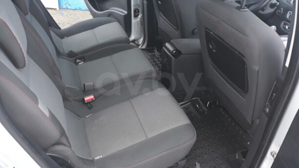 Renault Grand Scenic III · 2-й рестайлинг, 5 мест, 2014 г.