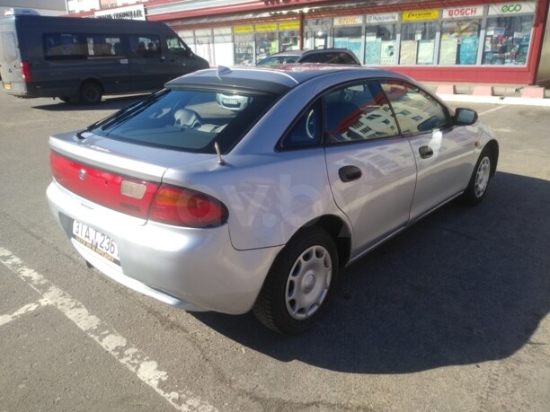 Mazda 323F, 1996 г.