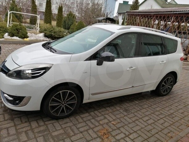 Renault Grand Scenic III · 2-й рестайлинг, 7 мест, 2013 г.