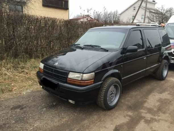 Chrysler Voyager II, 7 мест, 1991 г.