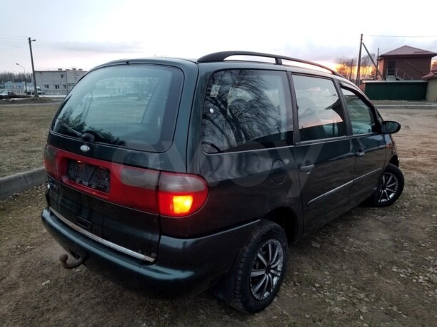 Ford Galaxy I, 7 мест, 1996 г.