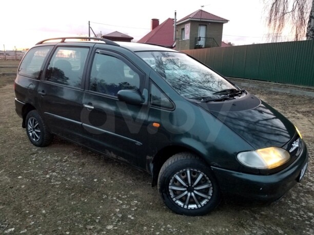 Ford Galaxy I, 7 мест, 1996 г.