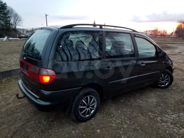 Ford Galaxy I, 7 мест, 1996 г.