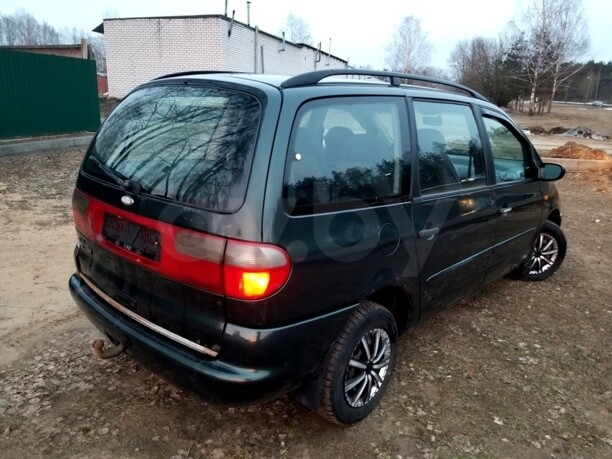 Ford Galaxy I, 7 мест, 1996 г.