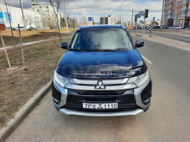Mitsubishi Outlander III · 2-й рестайлинг, 5 мест, 2016 г.