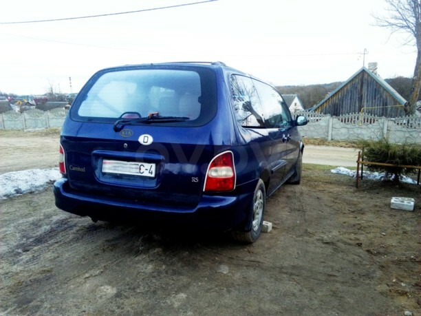 Kia Carnival I, 7 мест, 2000 г.