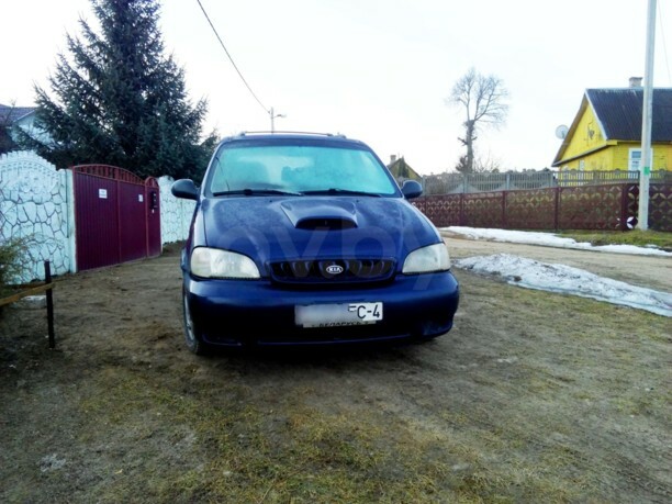 Kia Carnival I, 7 мест, 2000 г.