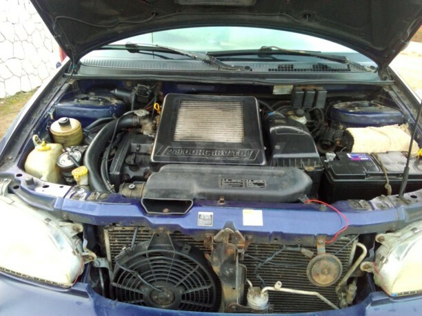Kia Carnival I, 7 мест, 2000 г.