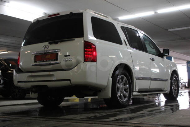 Infiniti QX56 I · Рестайлинг, 7 мест, 2007 г.