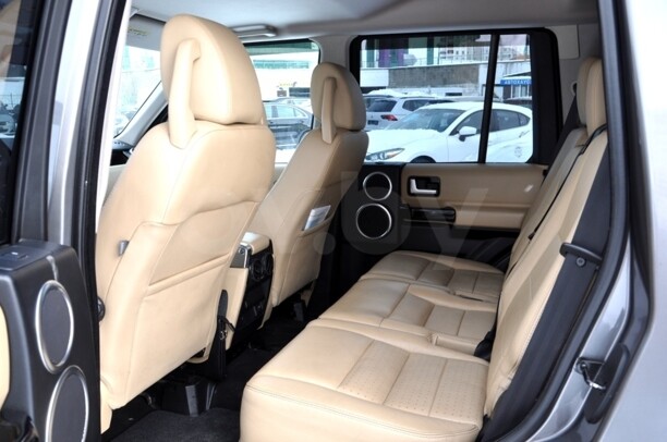 Land Rover Discovery III, 7 мест, 2008 г.