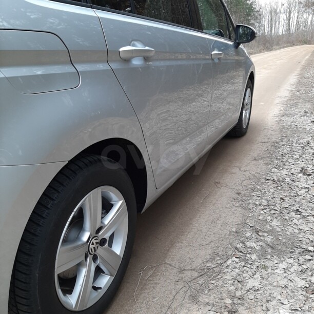 Volkswagen Touran III, 5 мест, 2016 г.