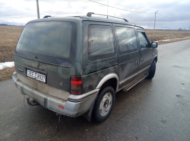 Chrysler Voyager II, 7 мест, 1994 г.