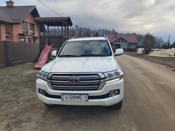 Toyota Land Cruiser J200 · 2-й рестайлинг, 5 мест, 2016 г.