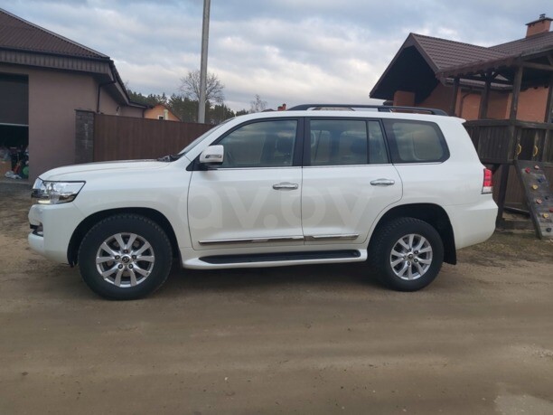 Toyota Land Cruiser J200 · 2-й рестайлинг, 5 мест, 2016 г.