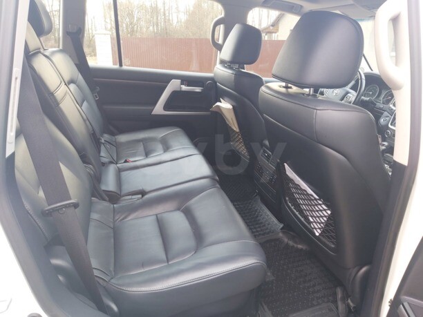 Toyota Land Cruiser J200 · 2-й рестайлинг, 5 мест, 2016 г.