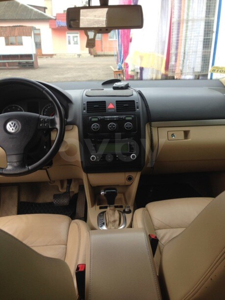 Volkswagen Touran I, 5 мест, 2006 г.