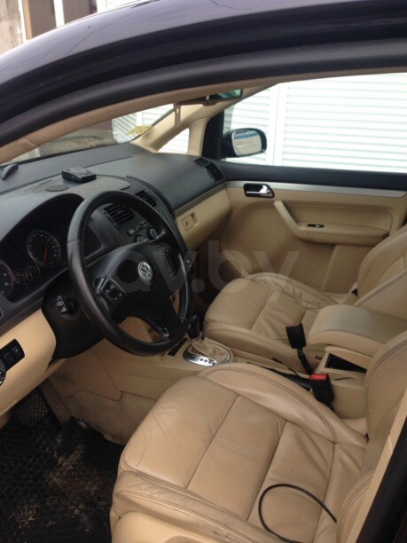 Volkswagen Touran I, 5 мест, 2006 г.