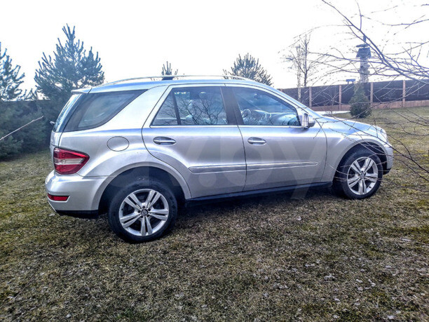Mercedes-Benz M-Класс W164 · Рестайлинг, 5 мест, 2010 г.