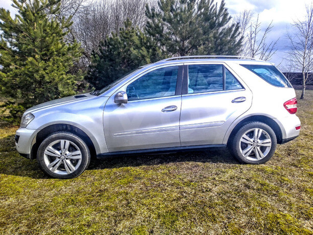 Mercedes-Benz M-Класс W164 · Рестайлинг, 5 мест, 2010 г.