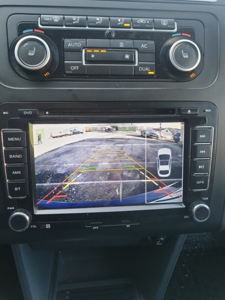 Volkswagen Touran II, 5 мест, 2012 г.