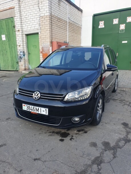 Volkswagen Touran II, 5 мест, 2012 г.