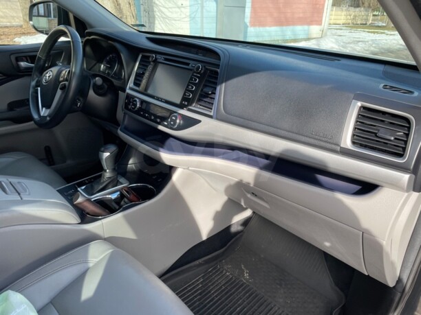 Toyota Highlander III (XU50) · Рестайлинг, 7 мест, 2017 г.