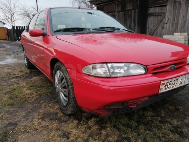 Ford Mondeo I, 1996 г.