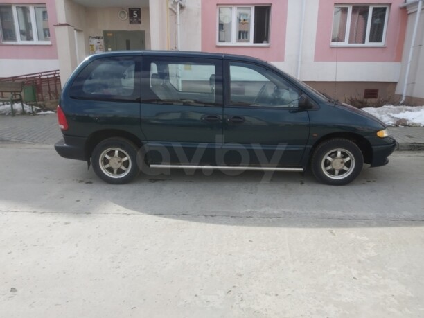 Chrysler Voyager III, 7 мест, 1999 г.