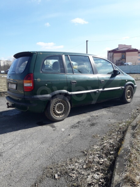 Opel Zafira A, 7 мест, 2000 г.