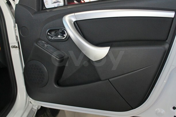 Nissan Terrano V, 5 мест, 2021 г.
