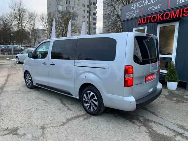 Peugeot Traveller, 7 мест, 2018 г.