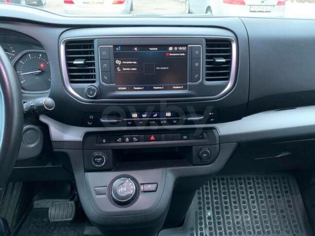 Peugeot Traveller, 7 мест, 2018 г.