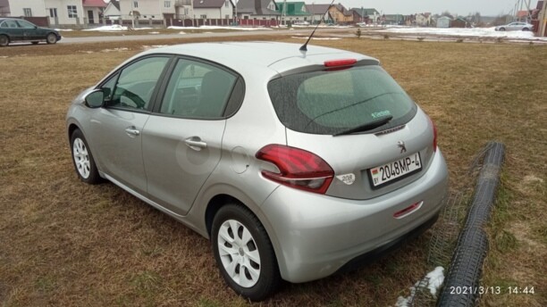 Peugeot 208 I · Рестайлинг, 2015 г.