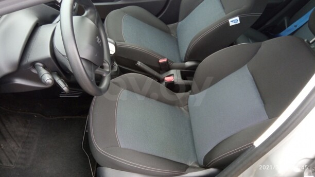 Peugeot 208 I · Рестайлинг, 2015 г.