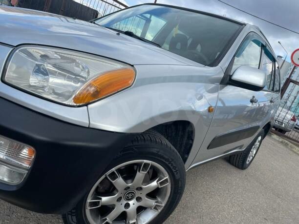 Toyota RAV4 II (XA20), 5 мест, 2001 г.