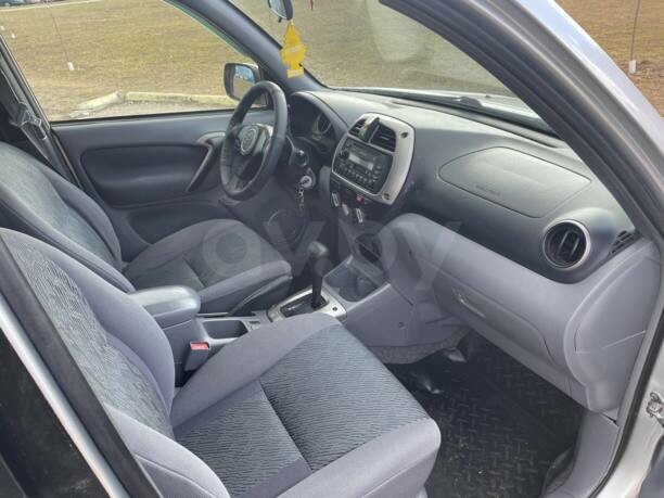 Toyota RAV4 II (XA20), 5 мест, 2001 г.